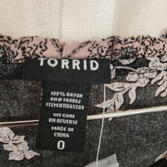 Torrid Black Purple Floral Tie Bust Button Down Blouse - Picture 7 of 9